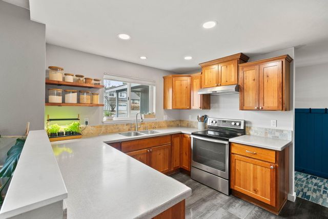 1916 NE Monroe Avenue, Bend, OR 97701