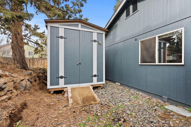 1916 NE Monroe Avenue, Bend, OR 97701