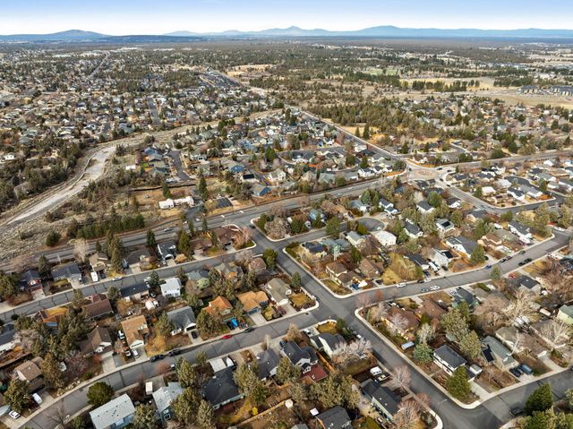 1916 NE Monroe Avenue, Bend, OR 97701