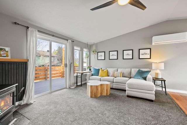 1916 NE Monroe Avenue, Bend, OR 97701