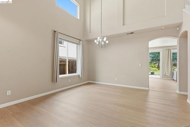 2415 Crystal Way, Antioch, CA 94531