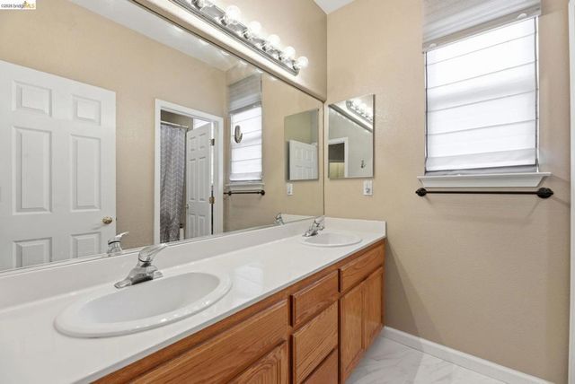 2415 Crystal Way, Antioch, CA 94531
