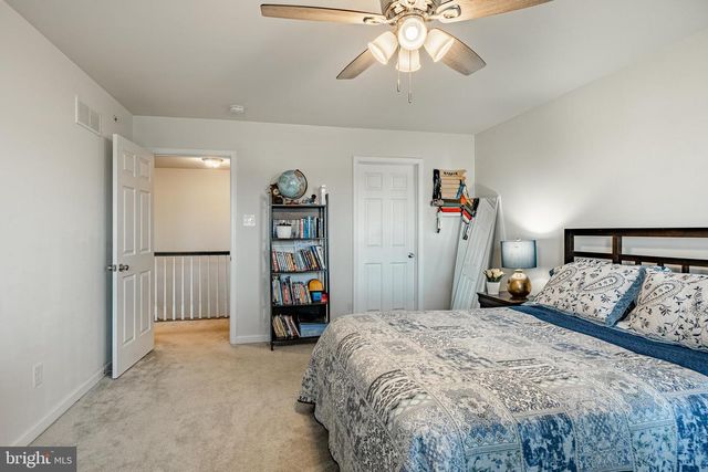 25 N TOMPKINS SQ, Downingtown, PA 19335