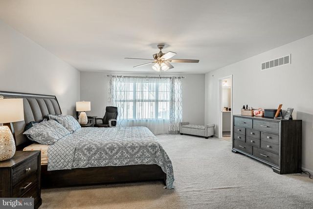 25 N TOMPKINS SQ, Downingtown, PA 19335