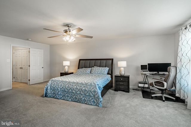 25 N TOMPKINS SQ, Downingtown, PA 19335