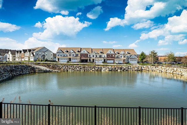 25 N TOMPKINS SQ, Downingtown, PA 19335