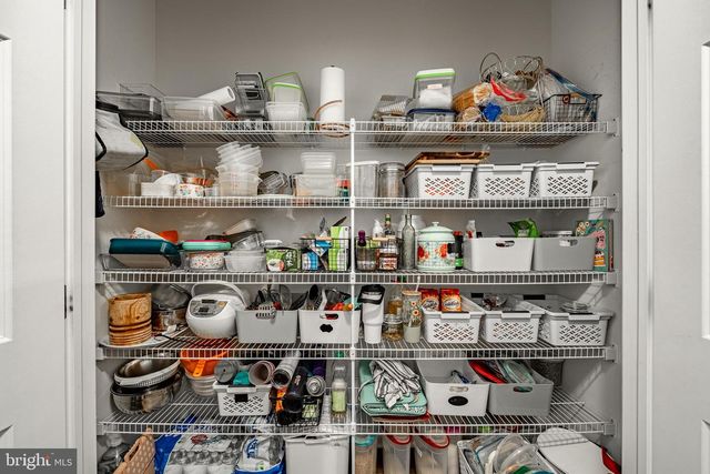 25 N TOMPKINS SQ, Downingtown, PA 19335