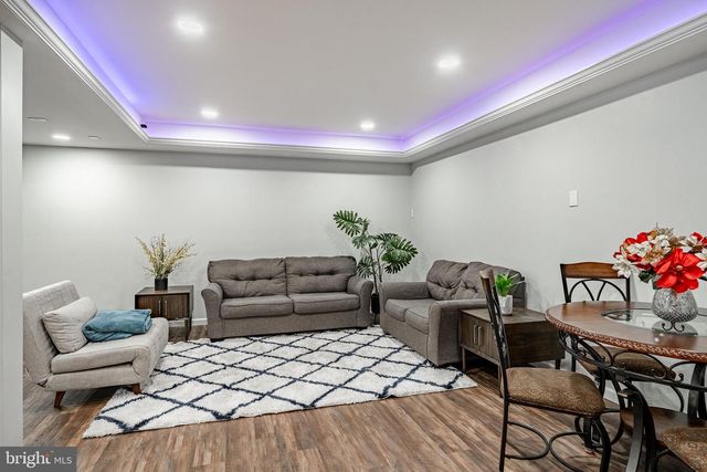 25 N TOMPKINS SQ, Downingtown, PA 19335