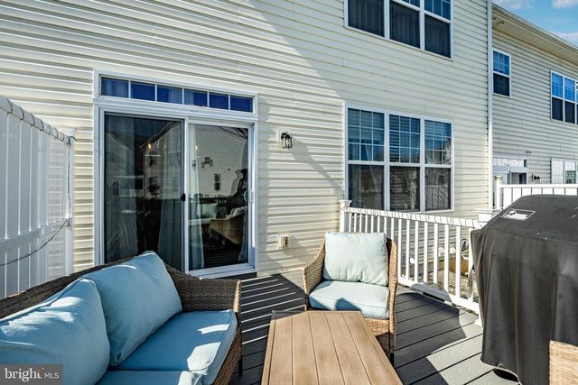 25 N TOMPKINS SQ, Downingtown, PA 19335