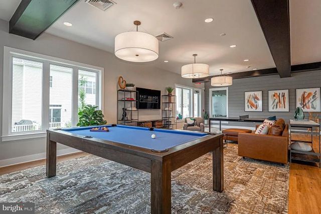 25 N TOMPKINS SQ, Downingtown, PA 19335