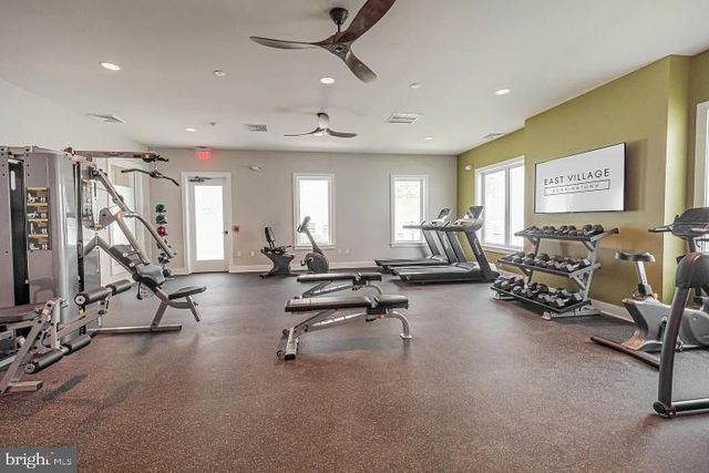 25 N TOMPKINS SQ, Downingtown, PA 19335