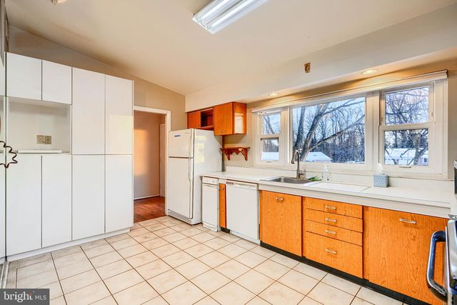 3204 TIMBERFIELD LN, Pikesville, MD 21208