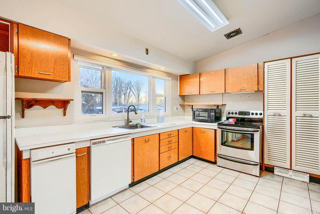 3204 TIMBERFIELD LN, Pikesville, MD 21208