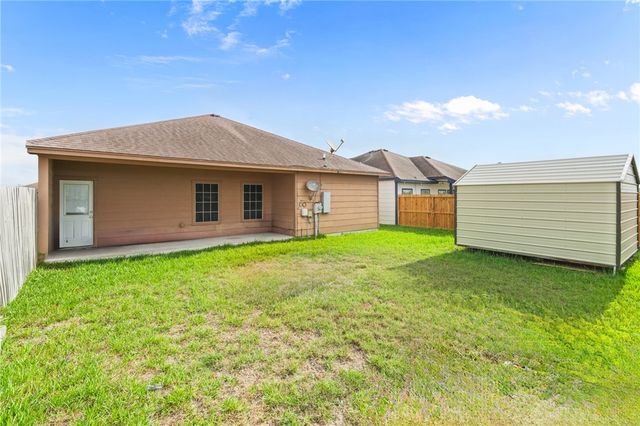 2913 Dante Dr, Corpus Christi, TX 78415