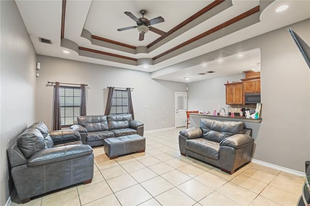 2913 Dante Dr, Corpus Christi, TX 78415