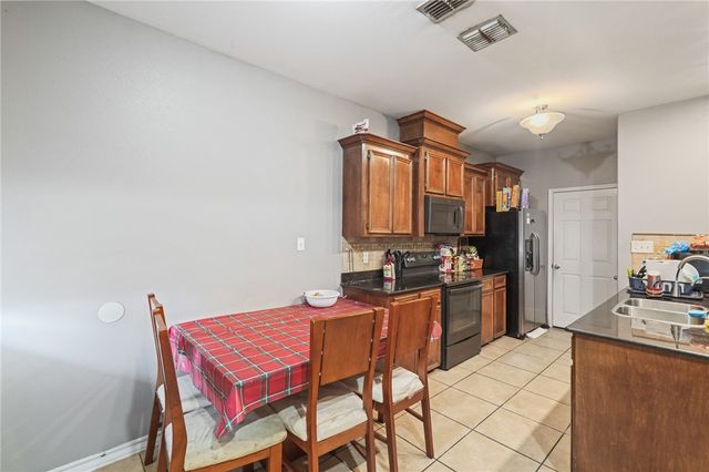2913 Dante Dr, Corpus Christi, TX 78415