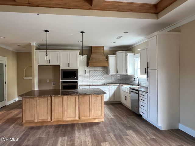 500 Middays Rest, Jonesborough, TN 37659