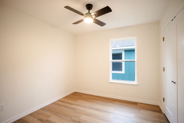 1331 Palestine, Mexia, TX 76667