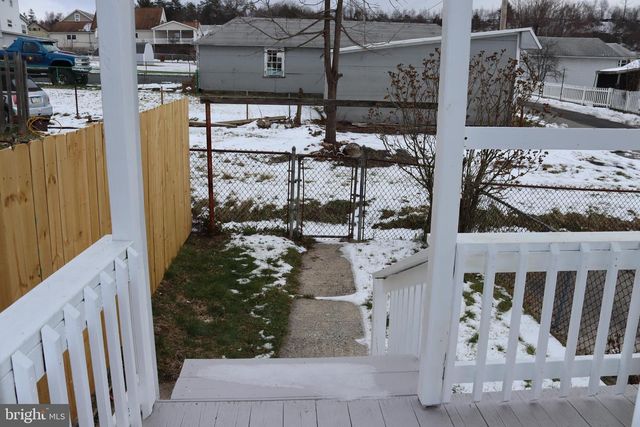 319 N COLUMBIA ST, Tamaqua, PA 18252