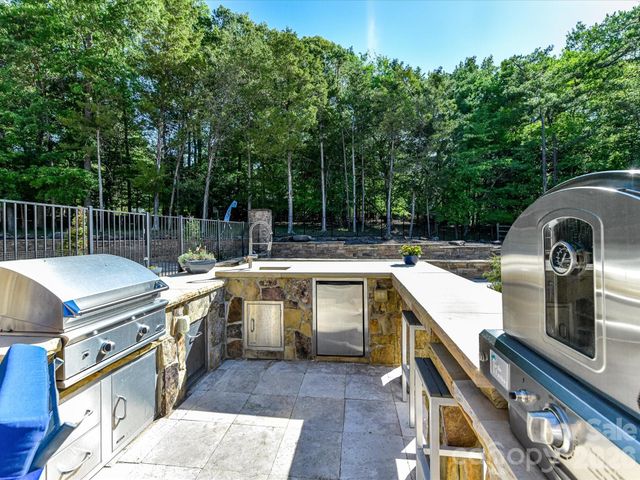 2723 Providence Pine Lane, Charlotte, NC 28270