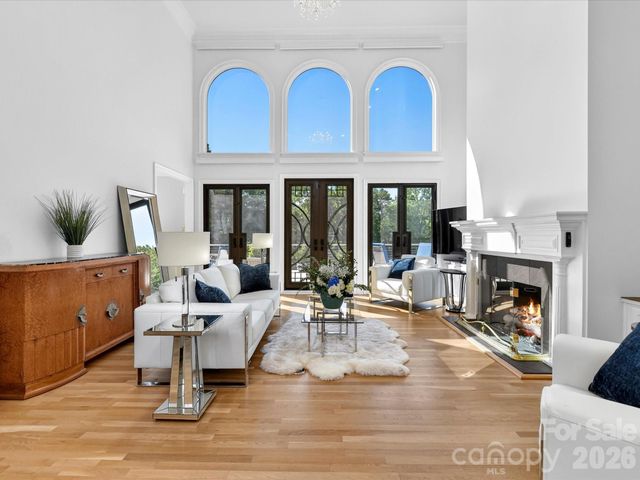 2723 Providence Pine Lane, Charlotte, NC 28270