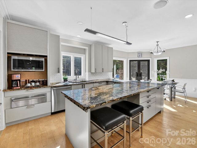 2723 Providence Pine Lane, Charlotte, NC 28270