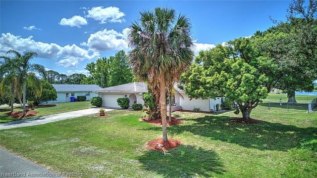 7316 Lime Tree Court, Sebring, FL 33876