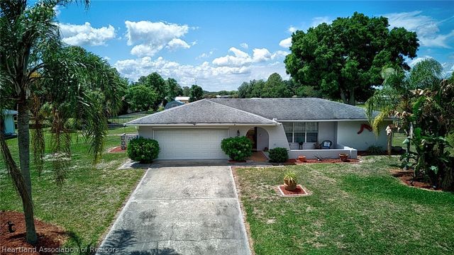 7316 Lime Tree Court, Sebring, FL 33876