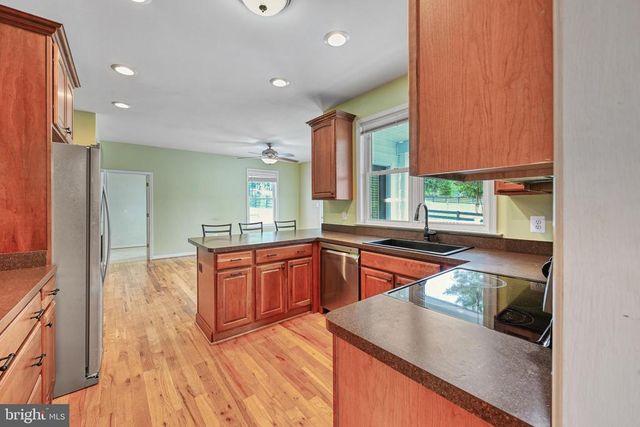 5815 SPRINGFIELD FARM LN, Mineral, VA 23117