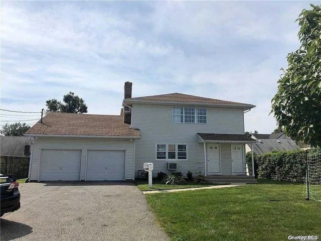 8 Locust Street, Glen Cove, NY 11542