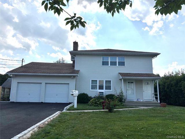 8 Locust Street, Glen Cove, NY 11542