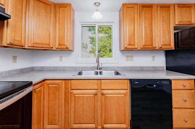 3119-3121 10th Avenue N, Fargo, ND 58102