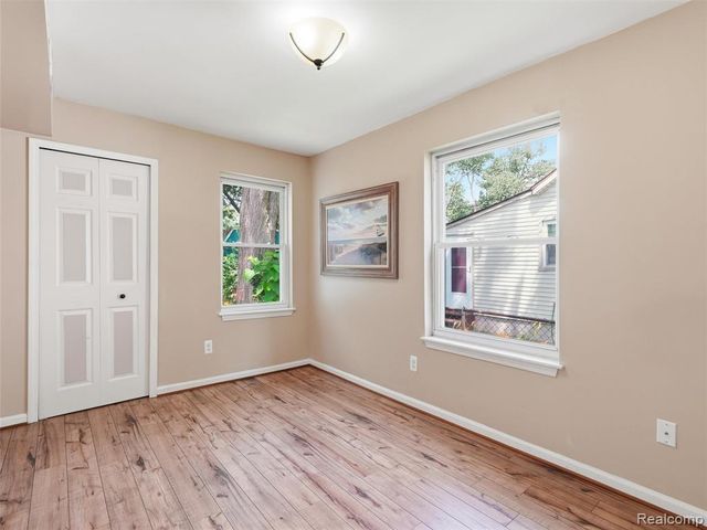 23091 Berdeno Avenue, Hazel Park, MI 48030