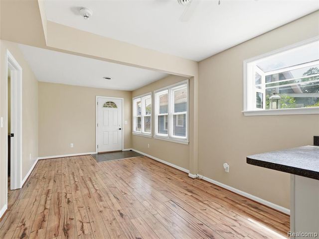 23091 Berdeno Avenue, Hazel Park, MI 48030