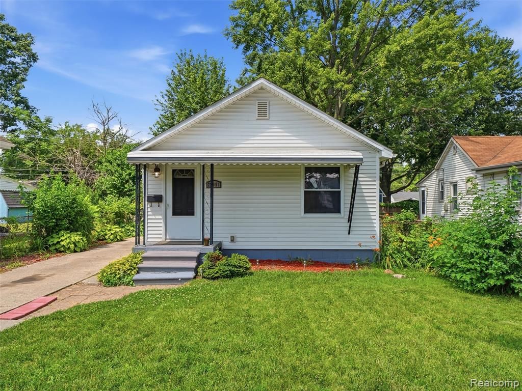 23091 Berdeno Avenue, Hazel Park, MI 48030