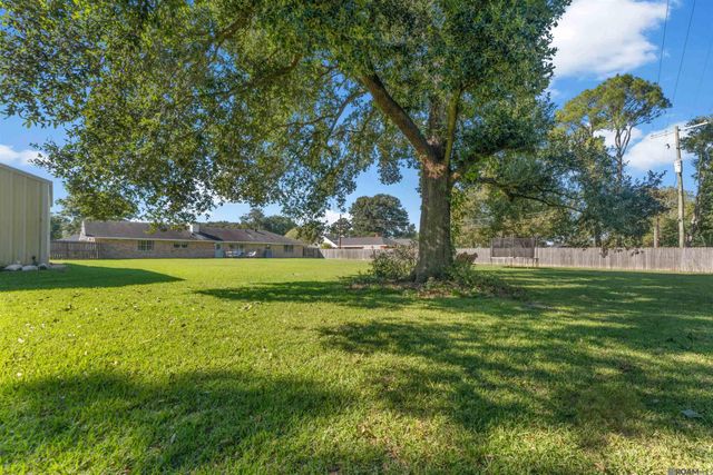 5824 FENNWOOD DR, Zachary, LA 70791