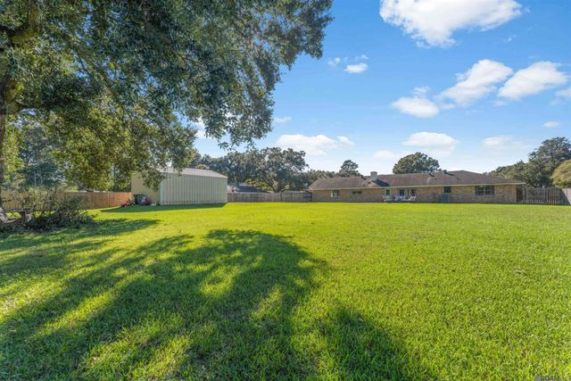 5824 FENNWOOD DR, Zachary, LA 70791