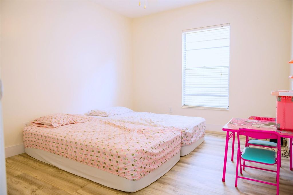 Image 18 of property listing at 4019 MEANDERING COURT, Orlando, FL 32822