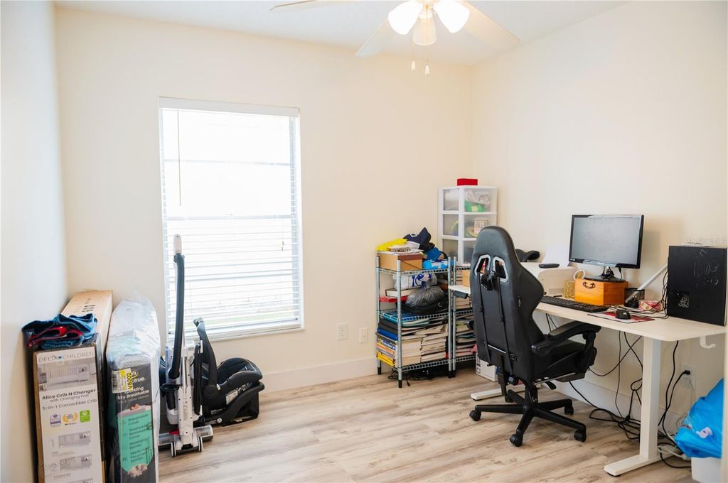 Image 20 of property listing at 4019 MEANDERING COURT, Orlando, FL 32822