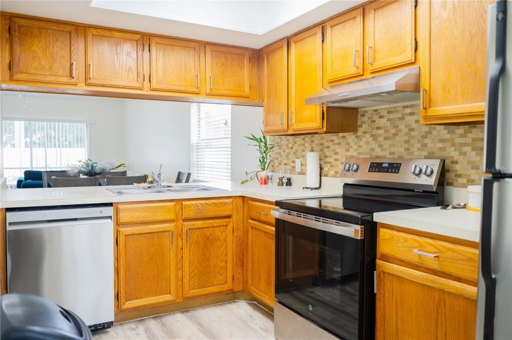 Image 9 of property listing at 4019 MEANDERING COURT, Orlando, FL 32822