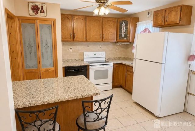 13 Ginda Avenue, Carteret, NJ 07008