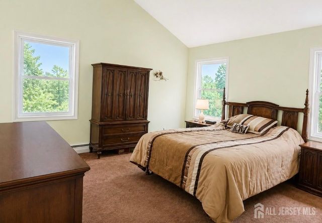 13 Ginda Avenue, Carteret, NJ 07008