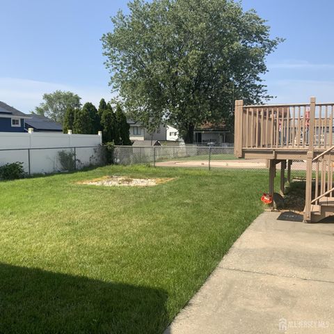 13 Ginda Avenue, Carteret, NJ 07008
