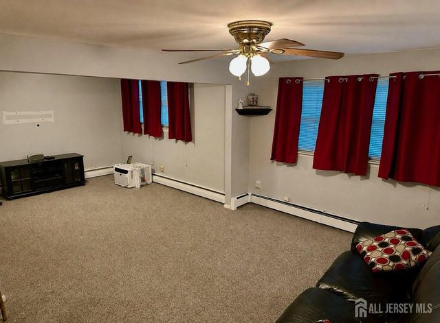 13 Ginda Avenue, Carteret, NJ 07008