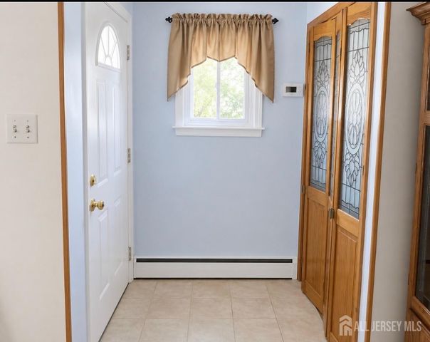 13 Ginda Avenue, Carteret, NJ 07008