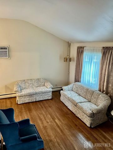 13 Ginda Avenue, Carteret, NJ 07008