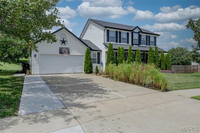 203 Wildflower Ridge Drive, Wentzville, MO 63385