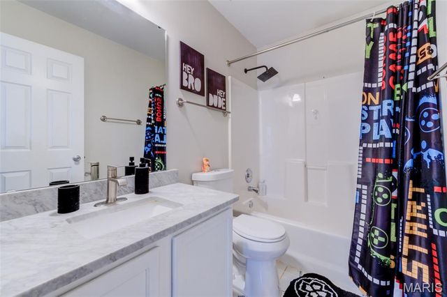 203 Wildflower Ridge Drive, Wentzville, MO 63385