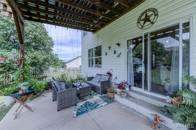 203 Wildflower Ridge Drive, Wentzville, MO 63385