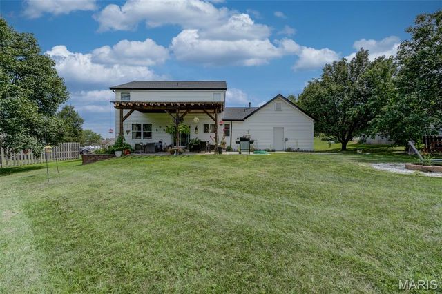 203 Wildflower Ridge Drive, Wentzville, MO 63385